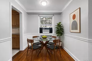 9 Sentry Pl, Scarsdale, NY 10583 - Photo 9