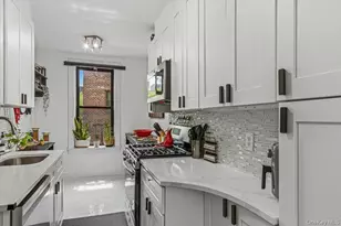 83-74 Talbot St, Kew Gardens, NY 11415 - Photo 9
