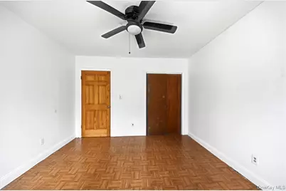2975 Edson Avenue, Bronx, NY 10469 - Photo 9