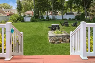 42 Summit Dr, Smithtown, NY 11787 - Photo 39