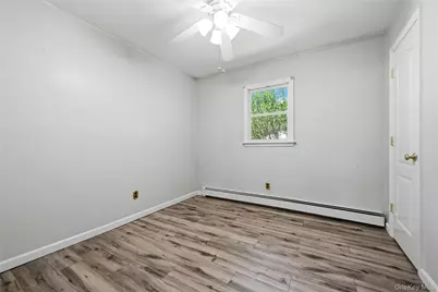 10 Twin Pine Lane, Center Moriches, NY 11934 - Photo 17