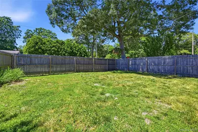 10 Twin Pine Lane, Center Moriches, NY 11934 - Photo 25