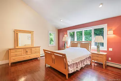 589 Landing Avenue, Smithtown, NY 11787 - Photo 21