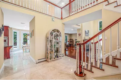 589 Landing Avenue, Smithtown, NY 11787 - Photo 5