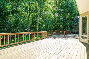 589 Landing Ave, Smithtown, NY 11787 - Photo 33