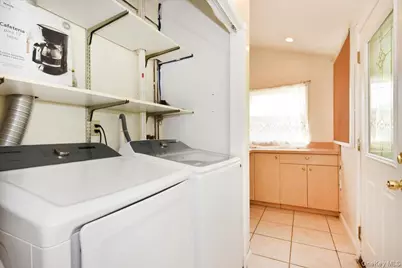 22 Chatham Road, Commack, NY 11725 - Photo 33