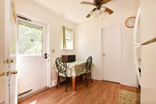 22 Chatham Rd, Commack, NY 11725 - Photo 31