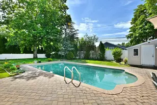 22 Chatham Rd, Commack, NY 11725 - Photo 37