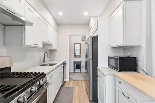 61 Maine Ave, Rockville Centre, NY 11570 - Photo 9