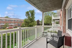 61 Maine Ave, Rockville Centre, NY 11570 - Photo 5