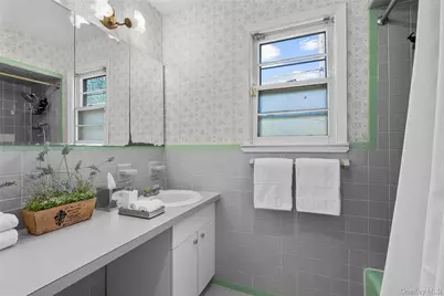 76 Soundview Avenue, White Plains, NY 10606 - Photo 23