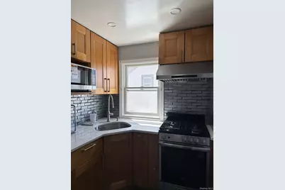32 Waterview Place, Lynbrook, NY 11563 - Photo 7