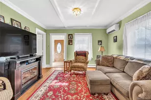 245 N 7th St, Lindenhurst, NY 11757 - Photo 5