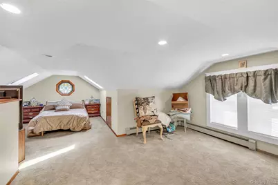 245 N 7th Street, Lindenhurst, NY 11757 - Photo 17