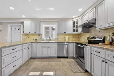 125-16 5th Avenue, College Point, NY 11356 - Photo 11