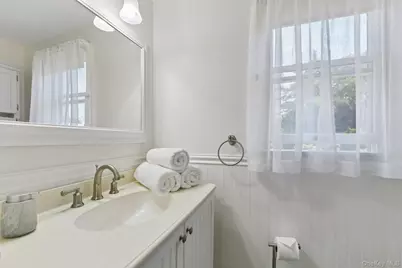 33 Cornell Street, East Northport, NY 11731 - Photo 21