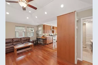 215 S 16th Street, Lindenhurst, NY 11757 - Photo 5