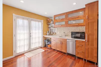 215 S 16th Street, Lindenhurst, NY 11757 - Photo 3