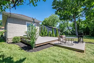 215 S 16th St, Lindenhurst, NY 11757 - Photo 13