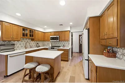 30 Woodland Road, Miller Place, NY 11764 - Photo 5