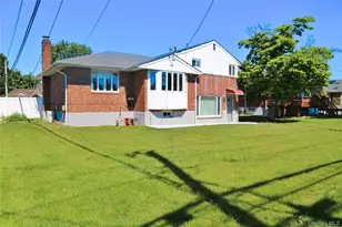 311 Southwood Cir, Syosset, NY 11791 - Photo 15
