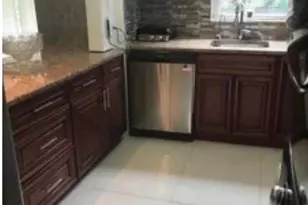 24-27 92nd St, East Elmhurst, NY 11369 - Photo 11