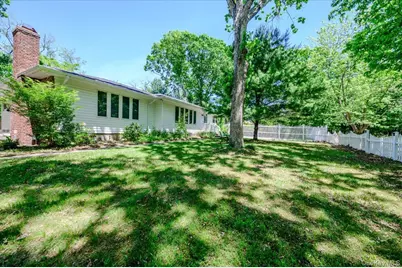 53 Ehrhardt Way, Islandia, NY 11749 - Photo 35