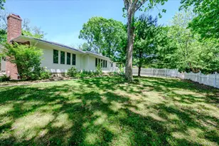 53 Ehrhardt Way, Islandia, NY 11749 - Photo 35