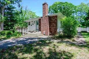 53 Ehrhardt Way, Islandia, NY 11749 - Photo 3