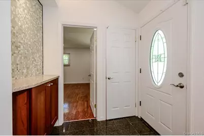 53 Ehrhardt Way, Islandia, NY 11749 - Photo 5