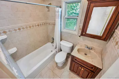 109 Shirley Court, Smithtown, NY 11787 - Photo 25