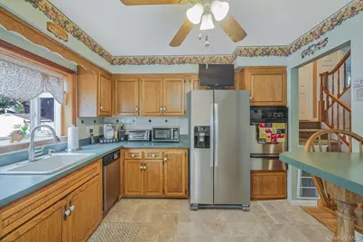 7 Elmwood Road, Deer Park, NY 11729 - Photo 9