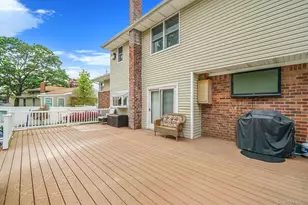 7 Elmwood Rd, Deer Park, NY 11729 - Photo 33