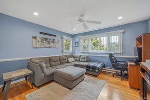 7 Elmwood Rd, Deer Park, NY 11729 - Photo 17
