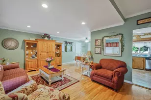 7 Elmwood Rd, Deer Park, NY 11729 - Photo 5