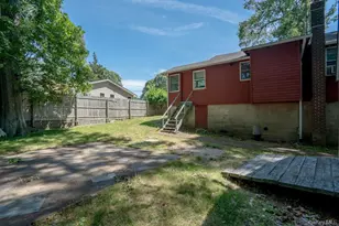 33 Cedar Dr, Miller Place, NY 11764 - Photo 31