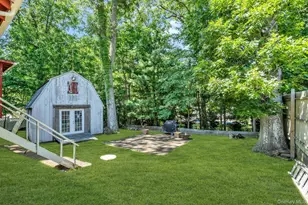 33 Cedar Dr, Miller Place, NY 11764 - Photo 17