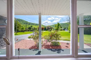 253 Rockland Rd, Roscoe, NY 12776 - Photo 9