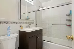 40 Southridge Dr, Glen Cove, NY 11542 - Photo 15