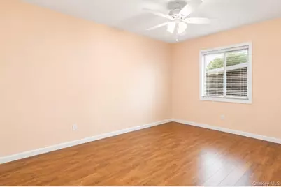 40 Southridge Drive, Glen Cove, NY 11542 - Photo 13