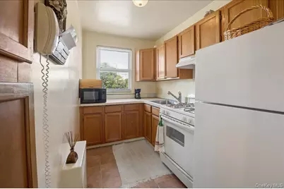 7 Wainwright Avenue #2A, Yonkers, NY 10710 - Photo 9