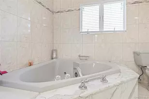 170 McKinley Ave, Franklin Square, NY 11010 - Photo 9