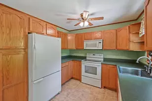 18 Tiger Rd, Hopewell Junction, NY 12533 - Photo 5