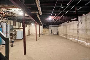67-10 Selfridge St, Forest Hills, NY 11375 - Photo 29