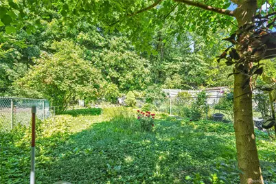 67-10 Selfridge Street, Forest Hills, NY 11375 - Photo 35