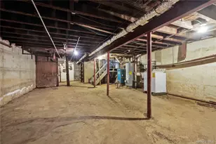 67-10 Selfridge St, Forest Hills, NY 11375 - Photo 31