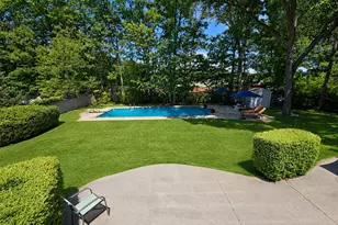 15 Cabin Ln, East Setauket, NY 11733 - Photo 17