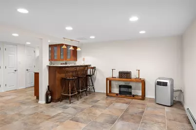 162 N Elm Street, Massapequa, NY 11758 - Photo 21