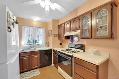 5 Village Cove, Warwick, NY 10990 - Photo 13