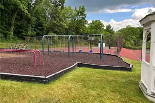 107 Sterling Pl, Highland, NY 12528 - Photo 35